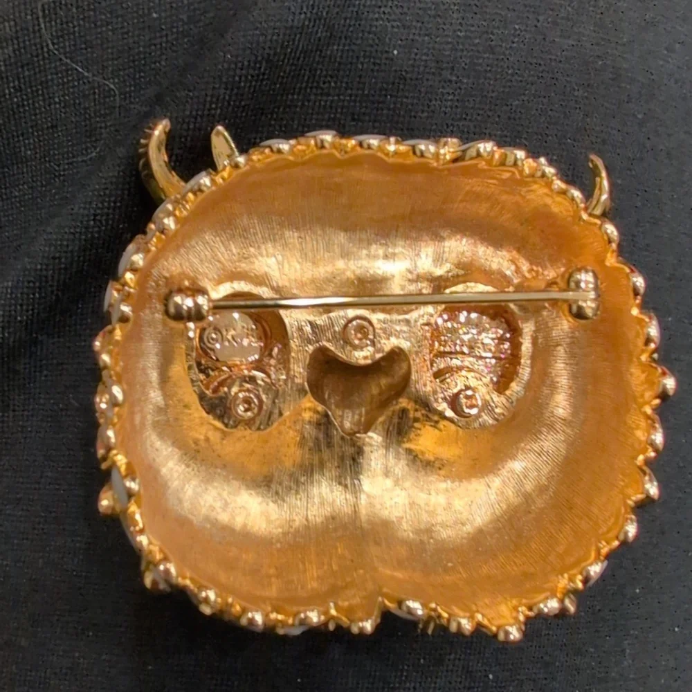 Kenneth Jay Lane Cream Enamel Owl Brooch with Blue and Green Accents - Picture 3 of 7